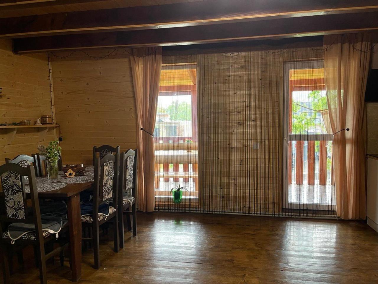 Карпатський Котедж Karpatian Cottage Vorochta Rum bild